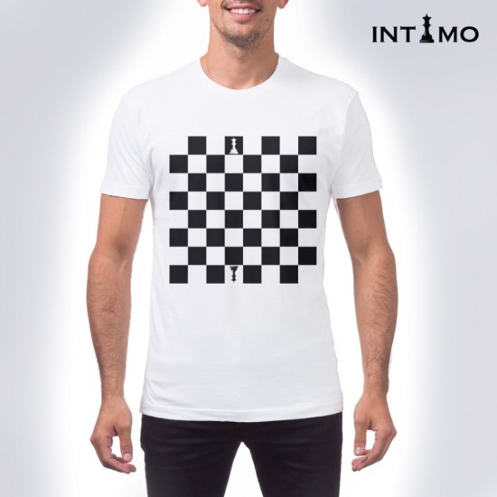تيشيرت رجالي تصميم رقعة شطرنج لون أبيض